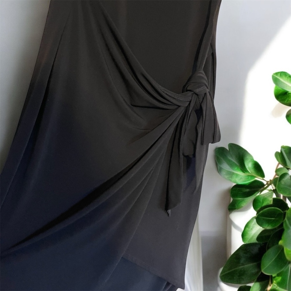 Elegant Black Knot Dress